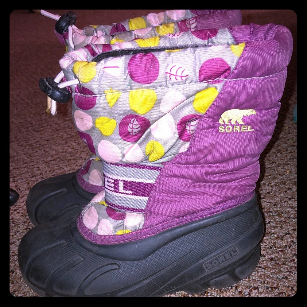 Sorel girls winter boots size 9
